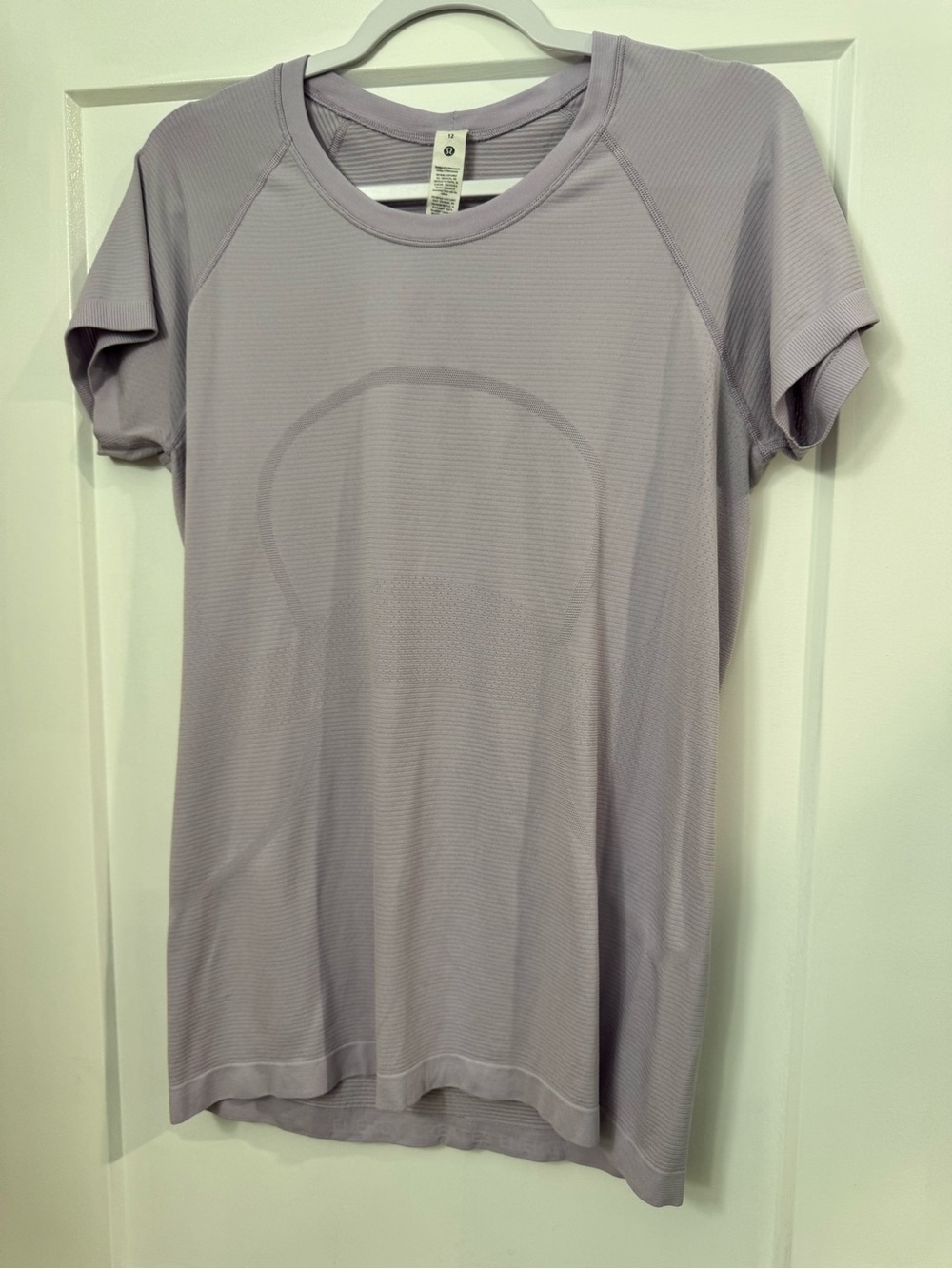 Lululemon Swiftly Tech Short-Sleeve Shirt 2.0 Hip Length Lilac Size 10